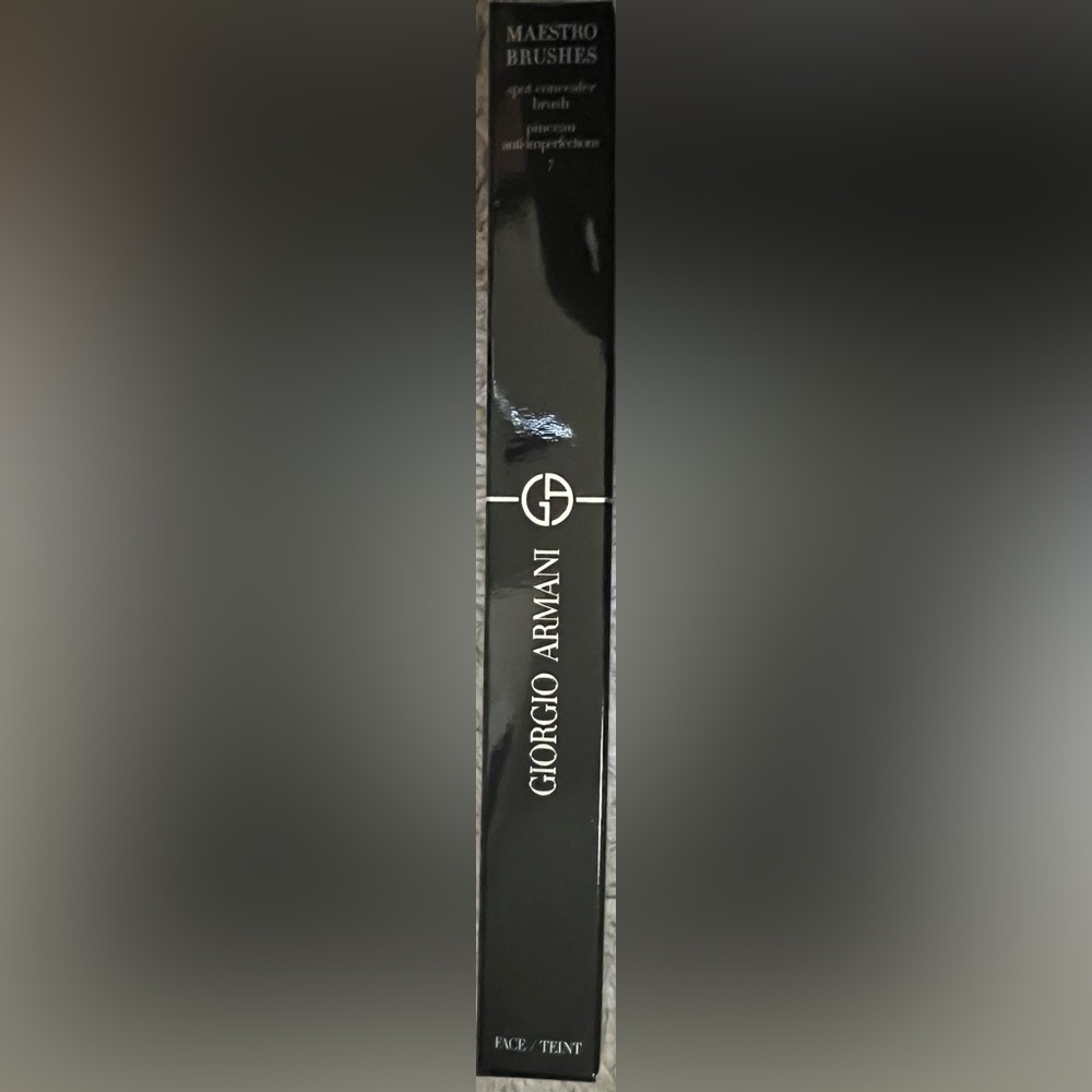 ⭐️BNIB⭐️Giorgio Armani~ Spot Concealer Brush #7~ Maestro Brushes - Picture 6 of 6